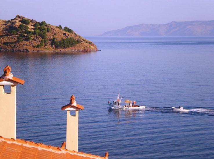 Birds Bay Resort Petra  Bagian luar foto
